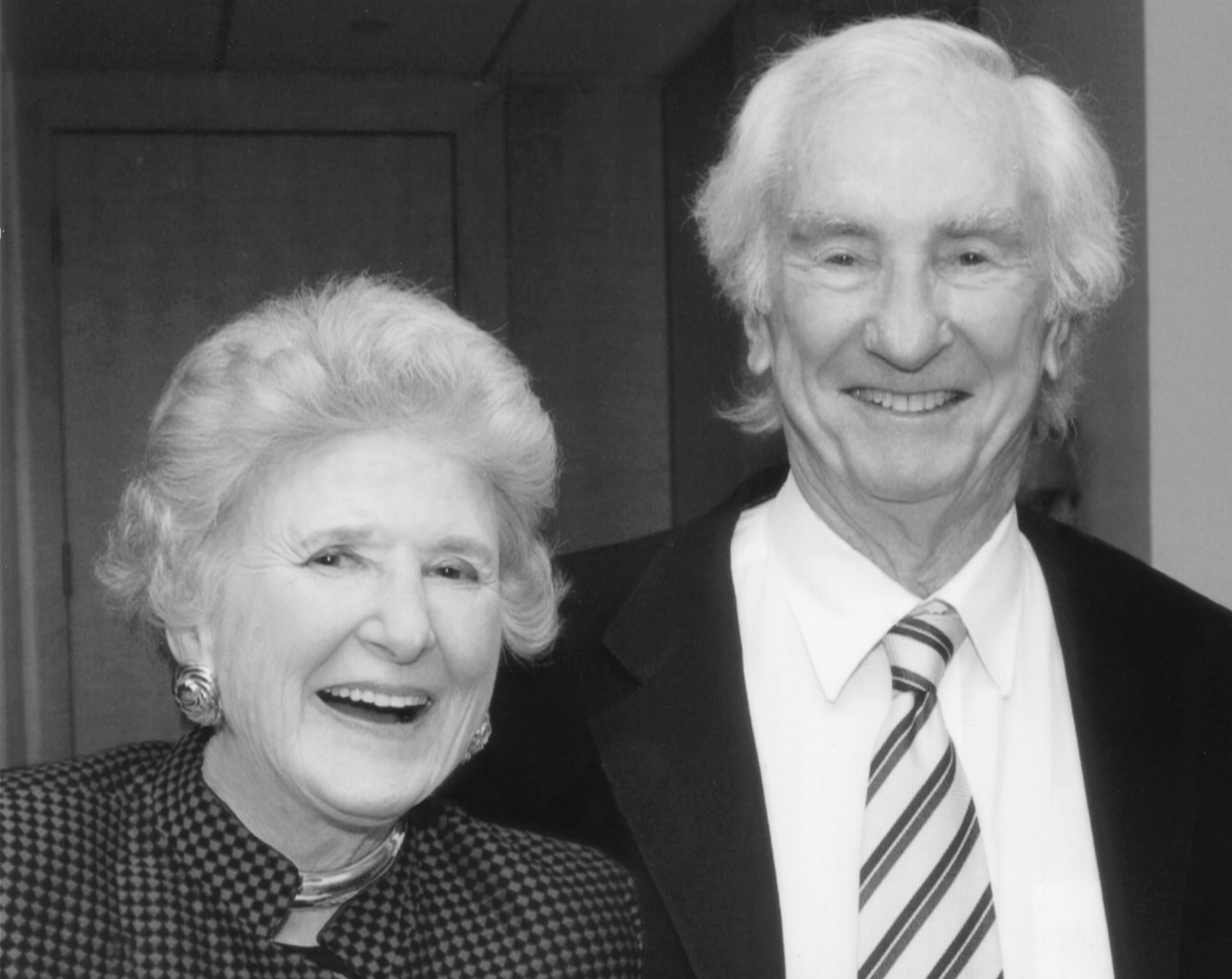 Peter O'Donnell Jr and his wife Edith pictured smiling. Southwestern Medical Foundation honoring Peter O'Donnell Jr. for his philanthropic work.